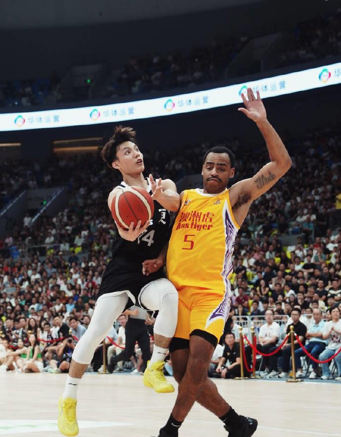 还有一个漂, 站的比赛 还有一个漂, 站的比赛